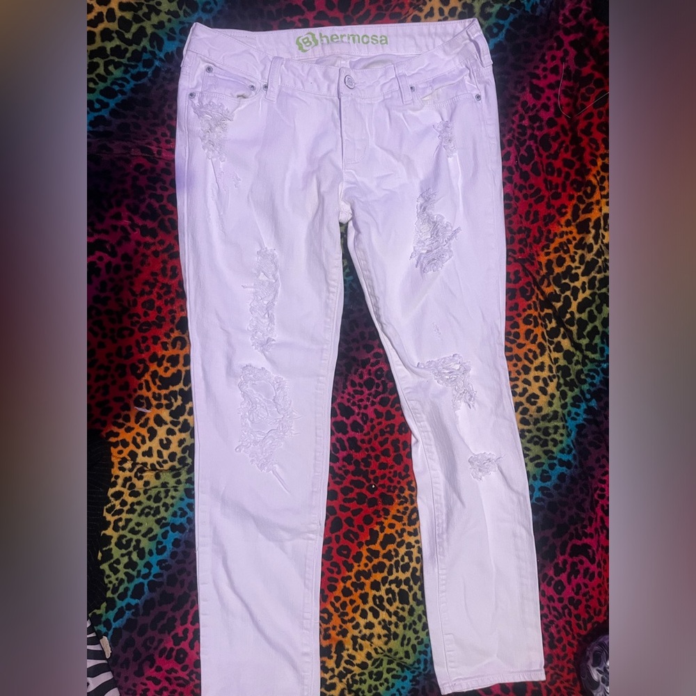 vintage straight leg white jeans with stressing